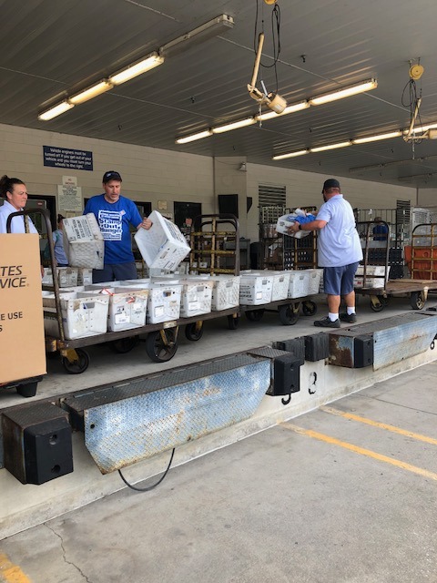 Volunteers working together at the Frankfort Food Pantry